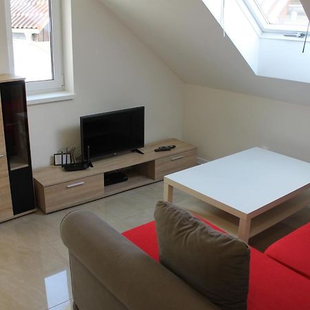 Apartmany Pri Auparku П'єштяни Екстер'єр фото