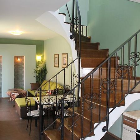 Apartmany Pri Auparku П'єштяни Екстер'єр фото