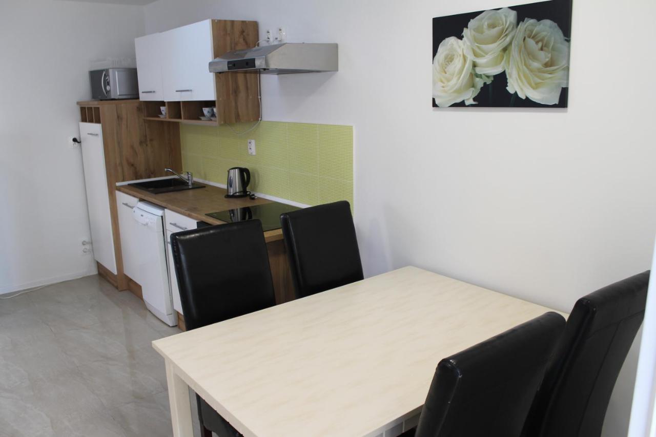 Apartmany Pri Auparku П'єштяни Екстер'єр фото