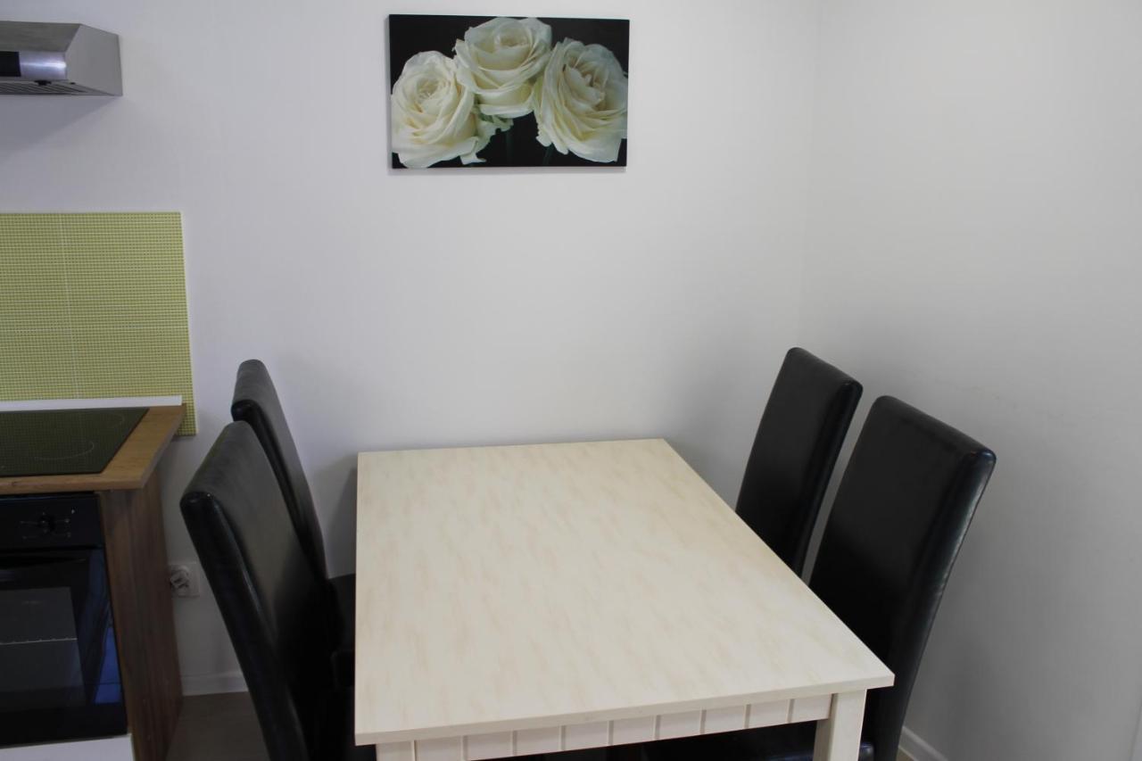 Apartmany Pri Auparku П'єштяни Екстер'єр фото