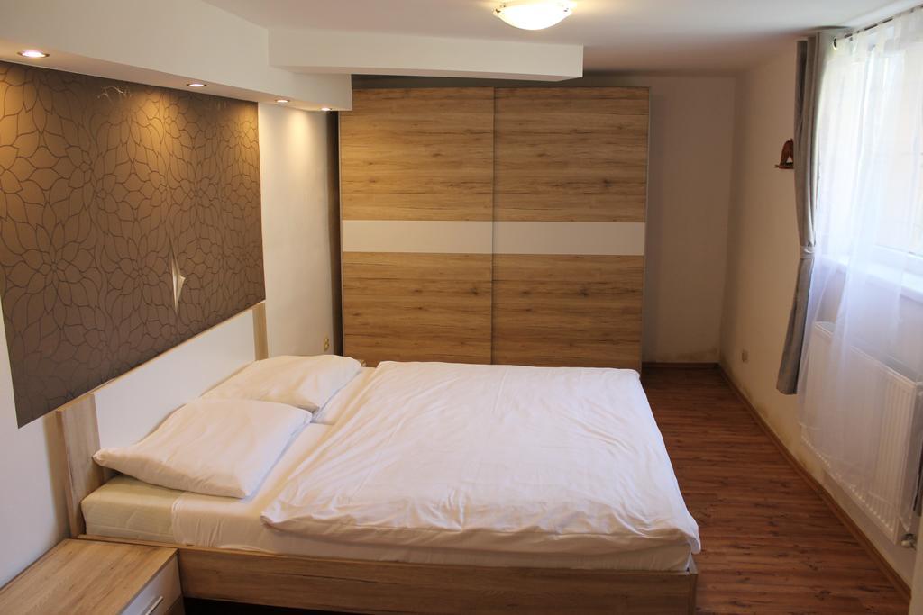 Apartmany Pri Auparku П'єштяни Екстер'єр фото